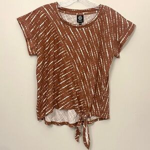 Bobeau Mocha/Ivory Tie Front Top (Size S)